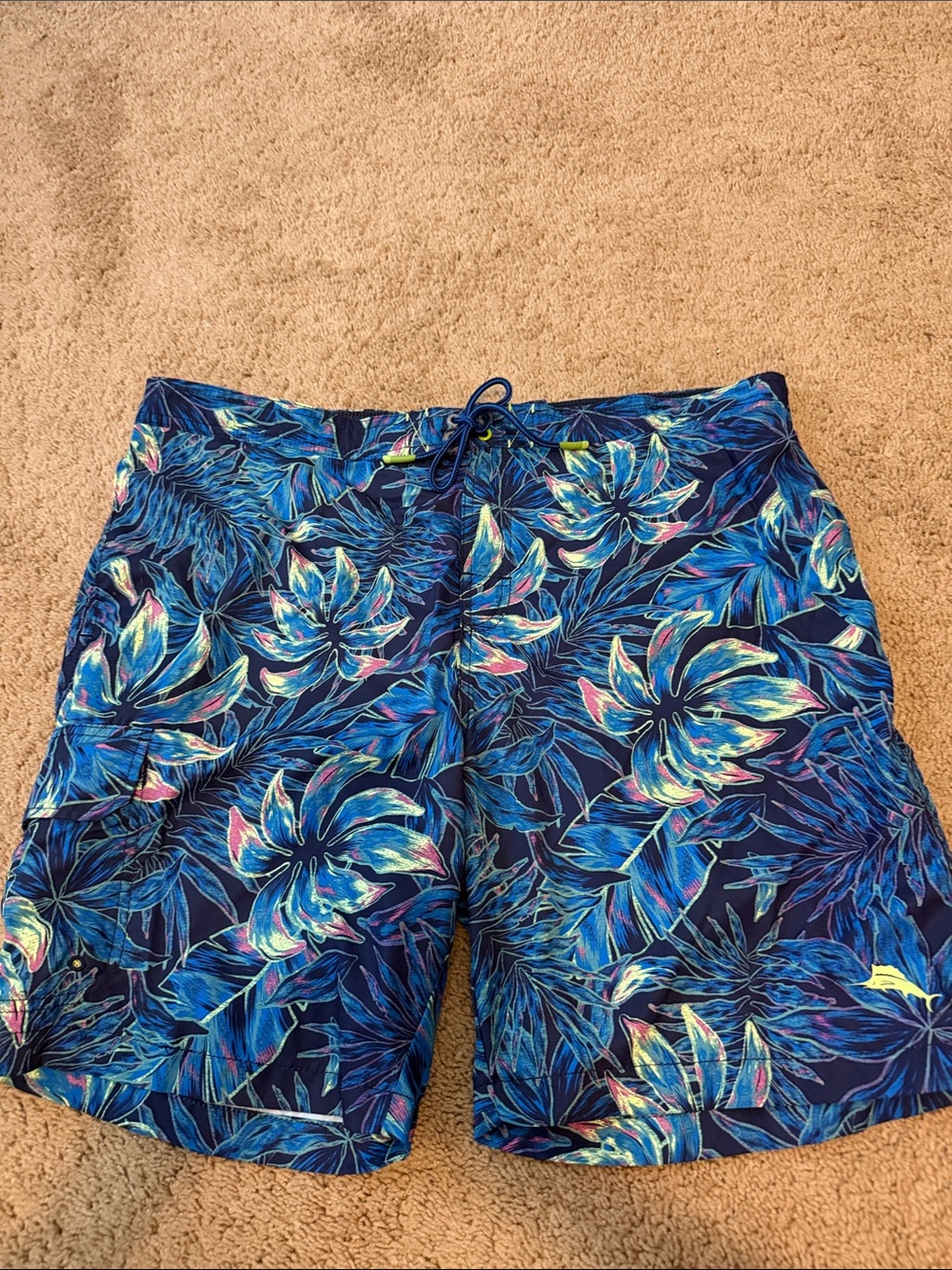 Tommy Bahama men’s swim trunks size xxl